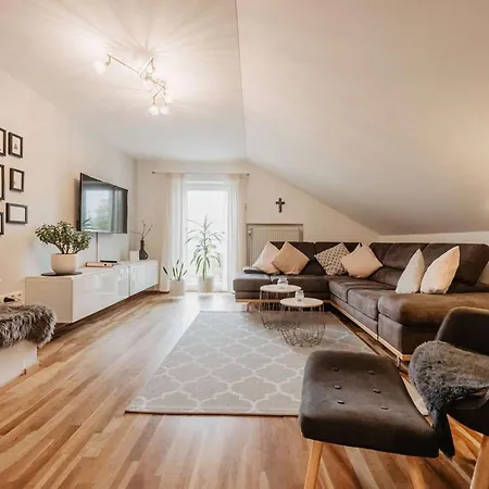 Haus Heidi شقة فرايونغ